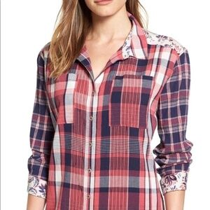 CASLON Button-Up Shirt